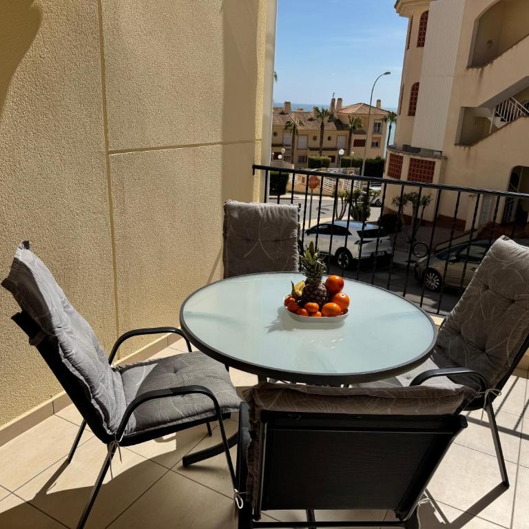 En perle med plass til voksne og familien, solfylt terrasse 5 min fra stranden - Apartamento de 2 dormitorios - 2