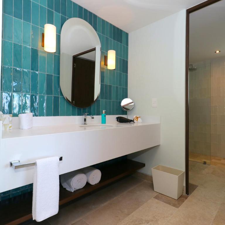 Hotel Casa Bahía Cozumel - Adults Only - King Suite with Sea View - 9