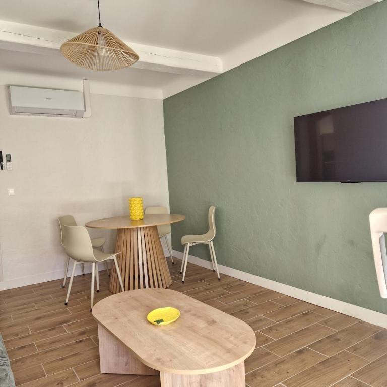 Appartement 4 personnes - 2 chambres - avec jardin privatif - Appartamento con 2 Camere da Letto - 8