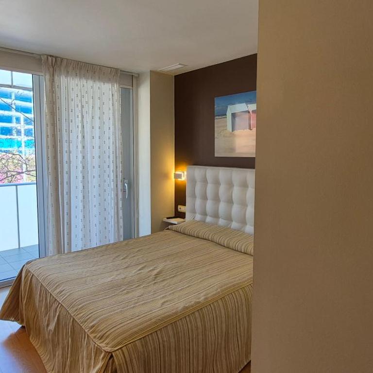 Avenida Diagonal - Próximo a Sagrada Familia y parking gratis - Angeles Terraza - One-Bedroom Apartment - 67