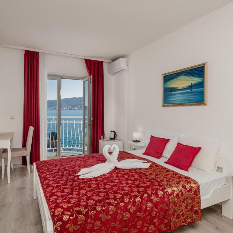 Hotel Azzurro - Superior Triple Room with Sea View - 3