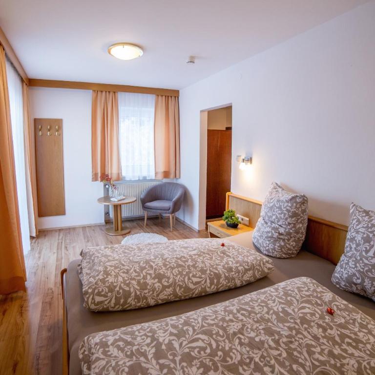 Canisiusbrünnl Self- Check in - Doppelzimmer mit Balkon - 8