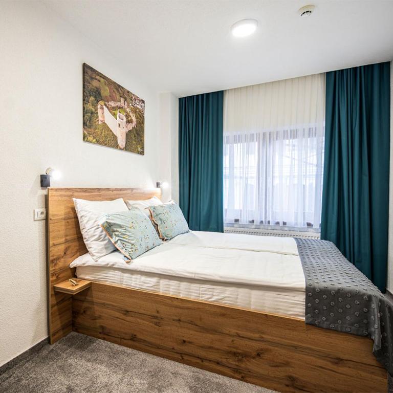 Boutique Hotel Una - Dvokrevetna Soba sa Bračnim Krevetom - 2