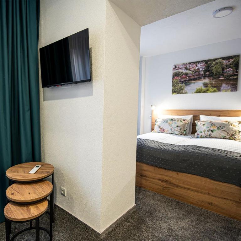 Boutique Hotel Una - Dvokrevetna Soba sa Bračnim Krevetom/Zasebnim Krevetima - 1