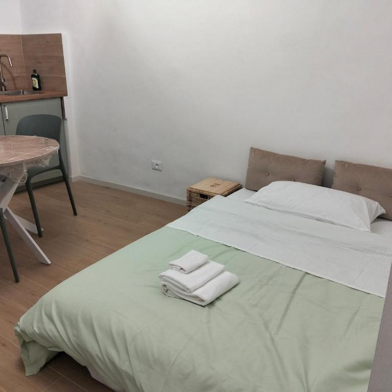 La casetta di Tommy e Vitto in pieno centro a Sanremo bilocale 4 posti letto - Appartamento con 1 Camera da Letto - 30
