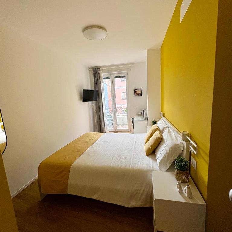 Near Vatican, Irnerio 47 Guest House - Camera Matrimoniale con Balcone - 2