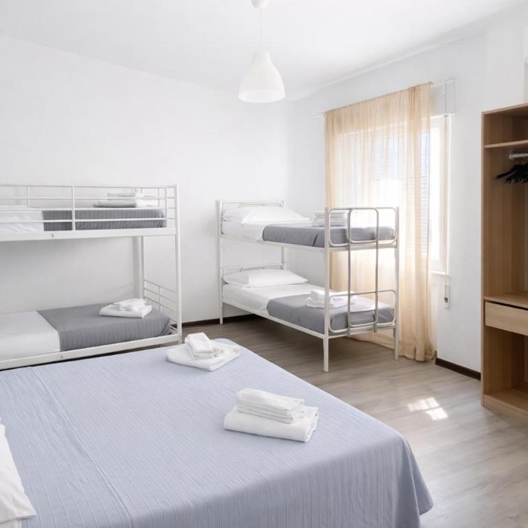 Hotel Aloha dipendenza Villa Silvie Rose - Camera Familiare Standard - 3