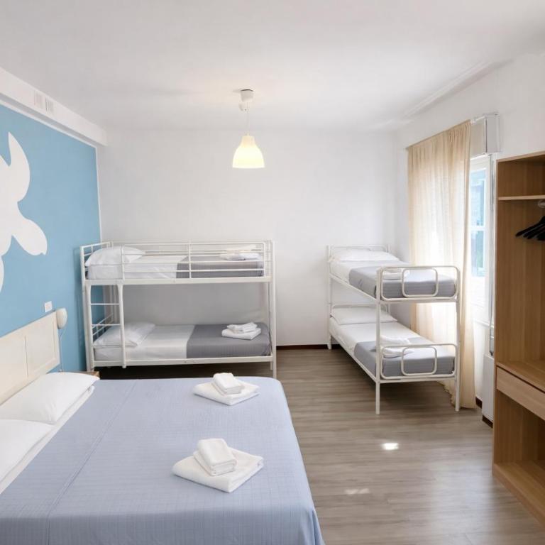 Hotel Aloha dipendenza Villa Silvie Rose - Camera Familiare Standard - 6