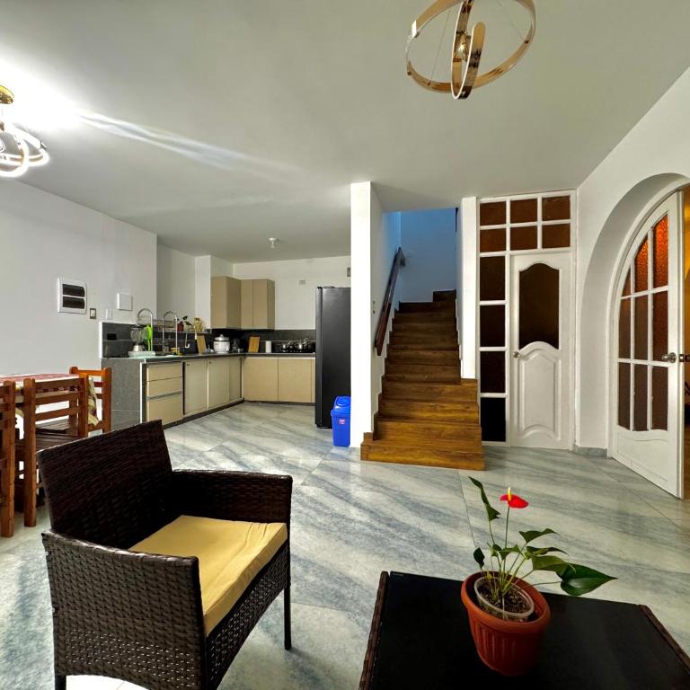 Huanchaco House - Double Room with Private Bathroom - 18