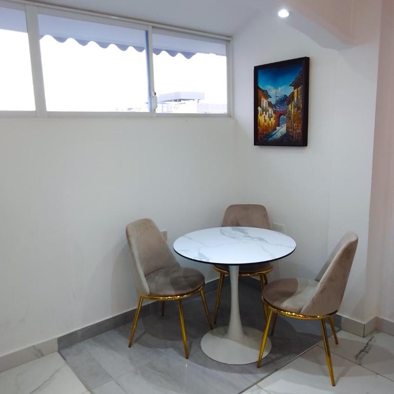 Kennedy Suite acogedora, cerca de la Clínica y Centros Comerciales - Guayaquil - - Apartment - 8