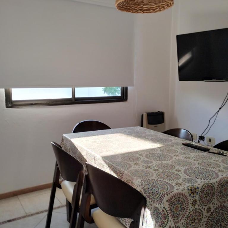Depto calle 33 entre 4 y 5 - Two-Bedroom Apartment - 1