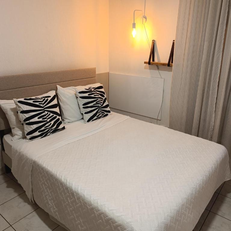 RAVAS Studio climatisé terrasse proche commerces - Apartment mit 1 Schlafzimmer - 1