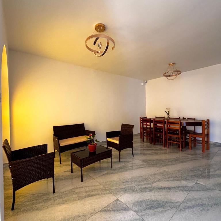 Huanchaco House - Double Room with Private Bathroom - 7