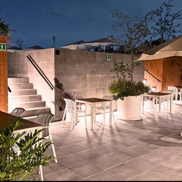 Chic Nomad Loft on Roma Norte Pool & Gym - One-Bedroom Apartment - 14