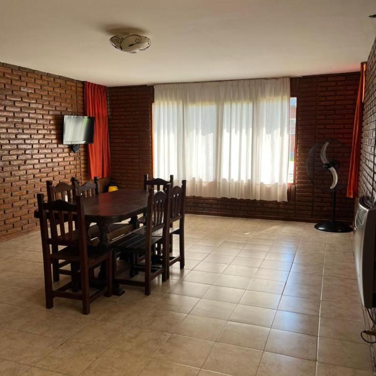 Doce Cabañas - Three-Bedroom Apartment - 3
