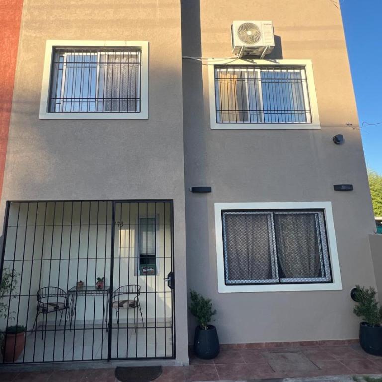 Duplex Jauregui en Lujan - Casa de 4 dormitorios - 6