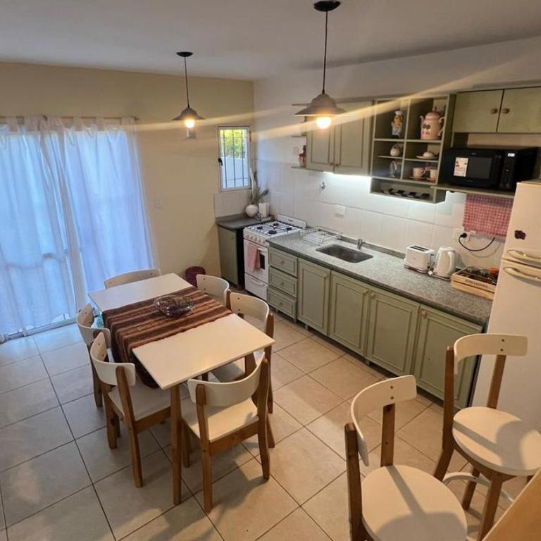 Duplex Jauregui en Lujan - Casa de 4 dormitorios - 18