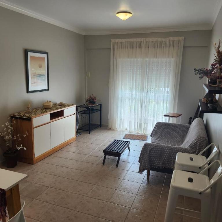 Departamento 3 ambientes en Barrio Camba Cuá a 250 metros de la Costanera - Two-Bedroom Apartment - 2