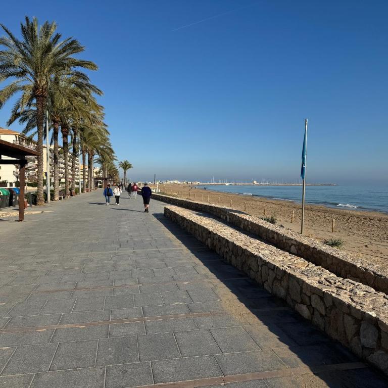 Ideal para familias con jardín privado, piscina y playa a 2 min - Apartamento - Planta baja - 26