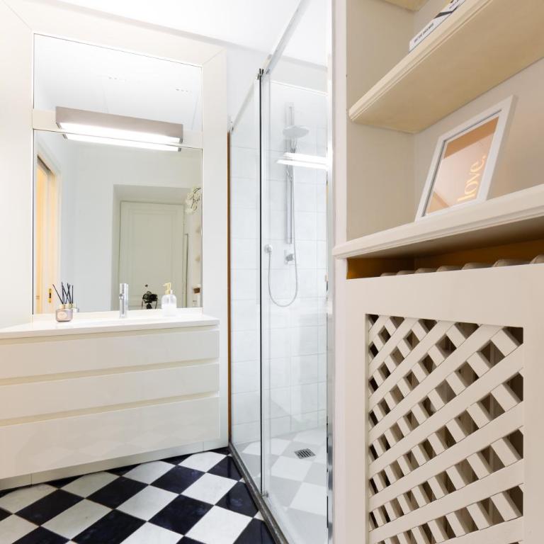 La casa di famiglia - luxury apt in centre with parking by home a porter - Appartamento - 15