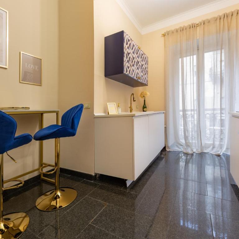 La casa di famiglia - luxury apt in centre with parking by home a porter - Appartamento - 25