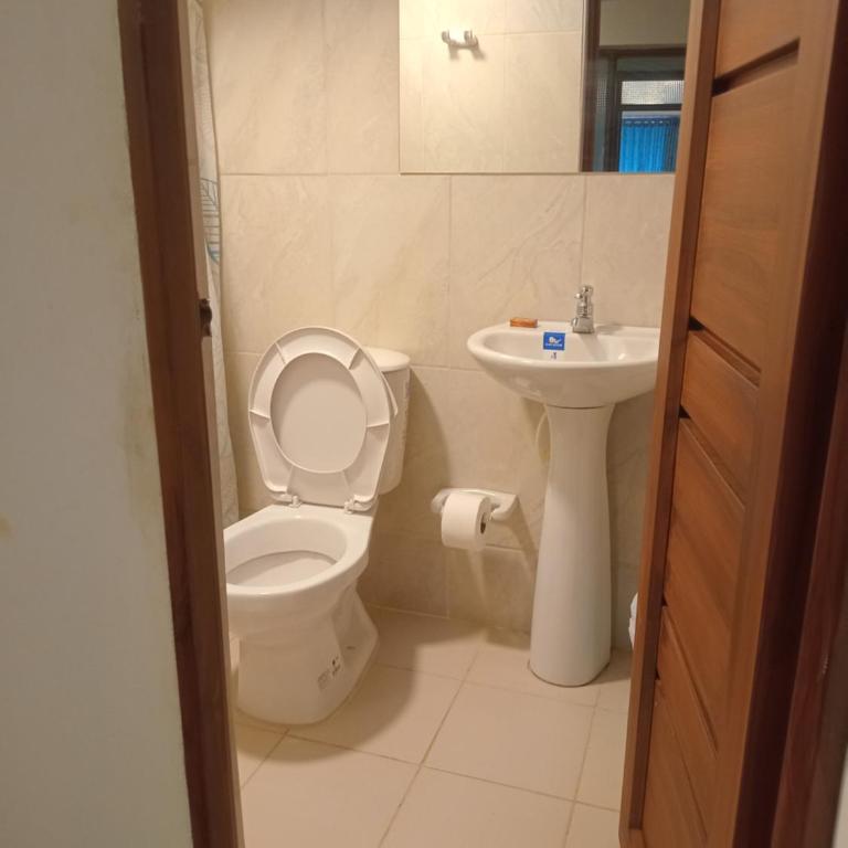 Hotel la esmeralda chiquinquira - Habitación Familiar con baño - 4