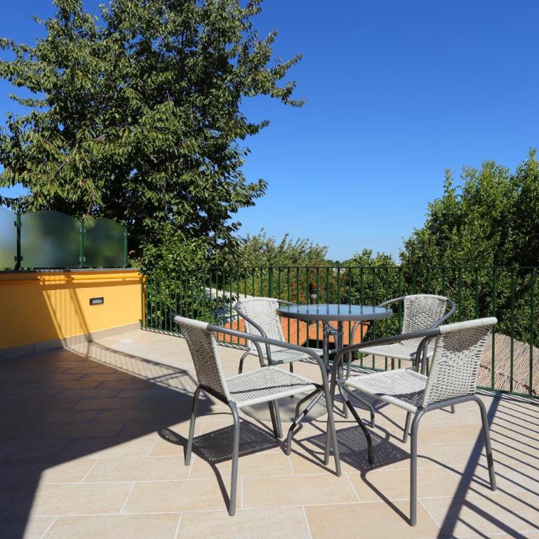 Ambrosio Relais - Triple Room with Terrace - 19