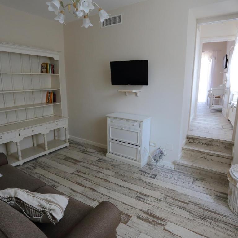 Ambrosio Relais - Triple Room with Terrace - 16