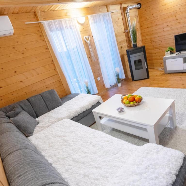 Yudita Village II Itana - Two-Bedroom House - 2