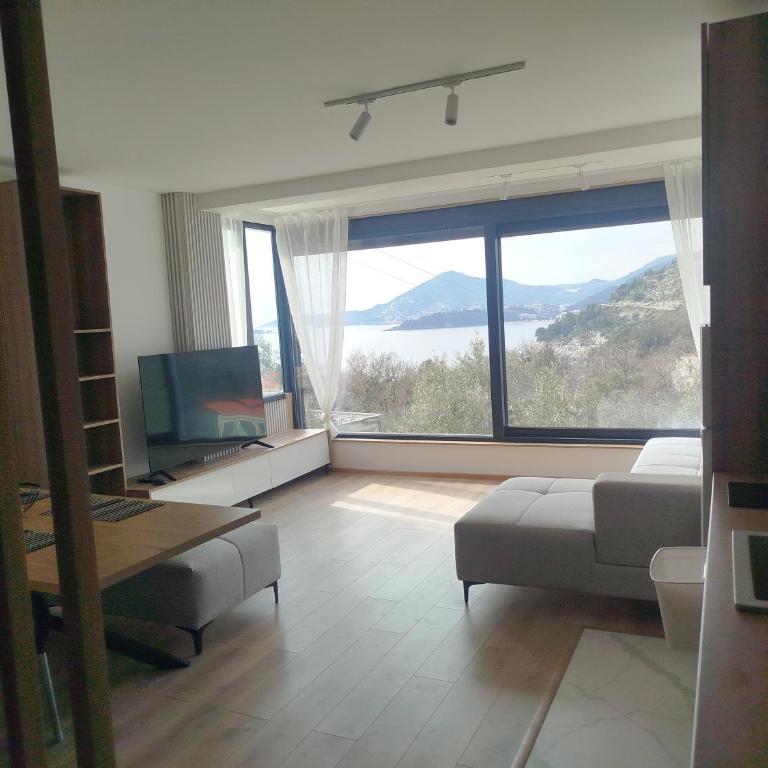 Villa Kamenovo - 2 bedroom Garden Dublex With Pool - Two-Bedroom House - 8