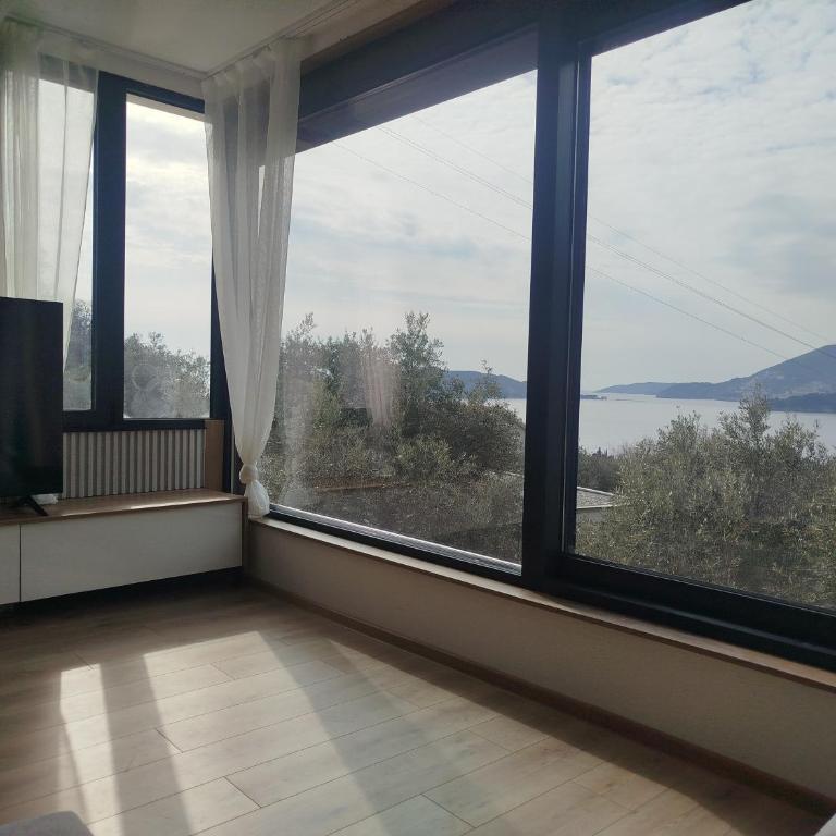 Villa Kamenovo - 2 bedroom Garden Dublex With Pool - Two-Bedroom House - 10