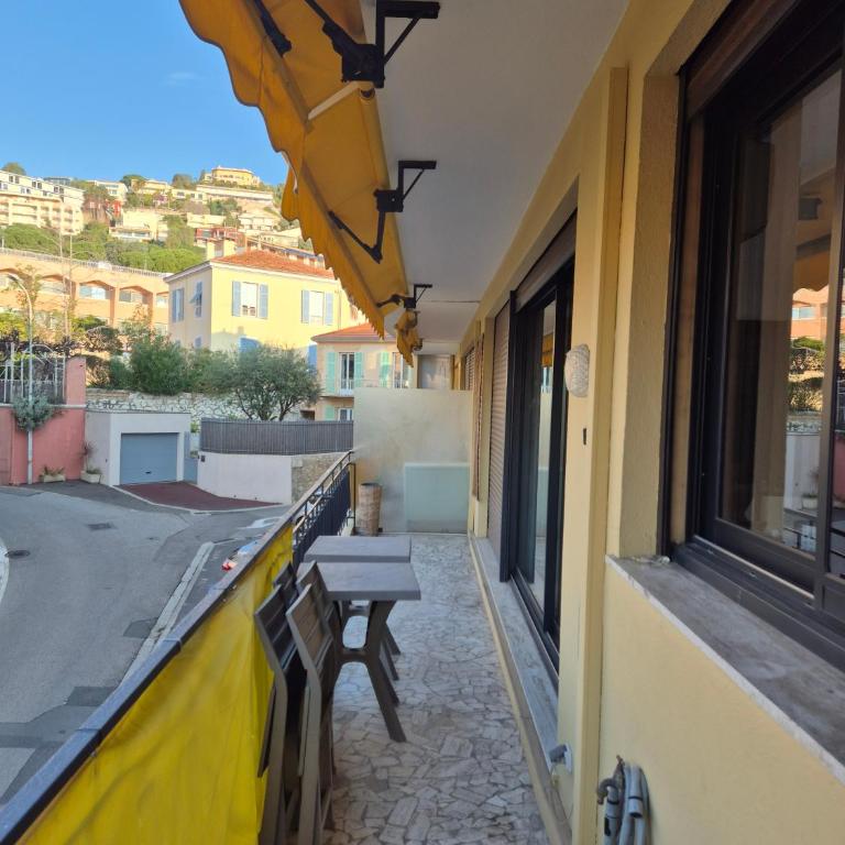 Village center - Parking - Air conditioning - Terrace - Appartement 1 Chambre - 2