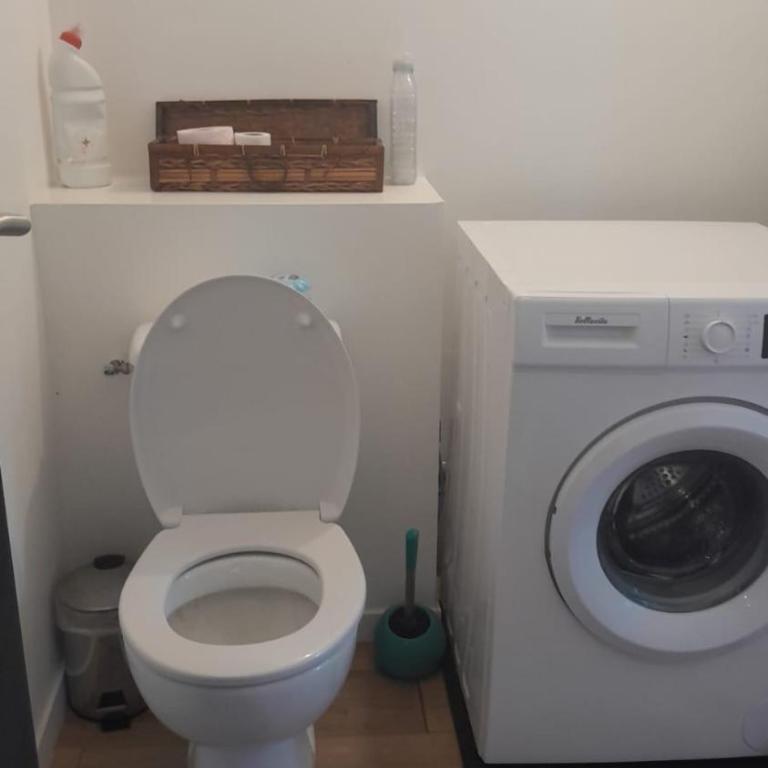 Appartement Atypique- Esprit Atelier Loft - parking privé - Wifi - vidéo - Appartement 1 Chambre - 29