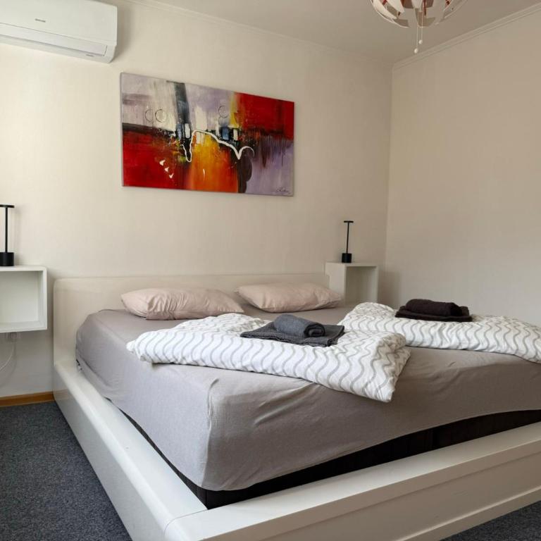 Oskar & Ella Apartment - Two-Bedroom Apartment - 6