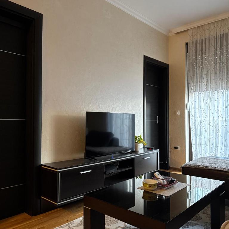 Apartman ML Company - One-Bedroom Apartment - 7