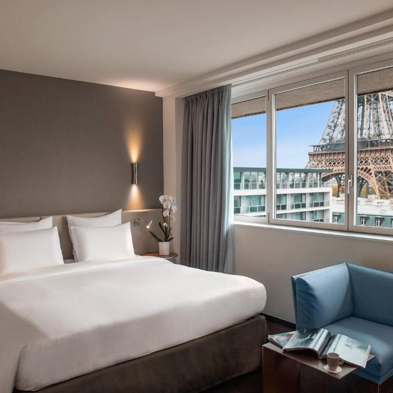 Pullman Paris Tour Eiffel - Chambre Lit King-Size Supérieure - Vue sur Tour Eiffel - 1