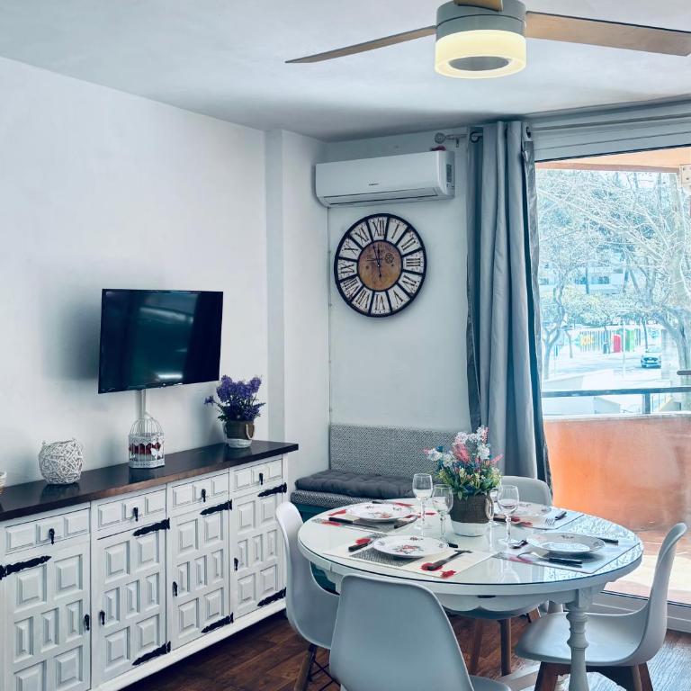 Apartamento zona turística Salou - Two-Bedroom Apartment - 2