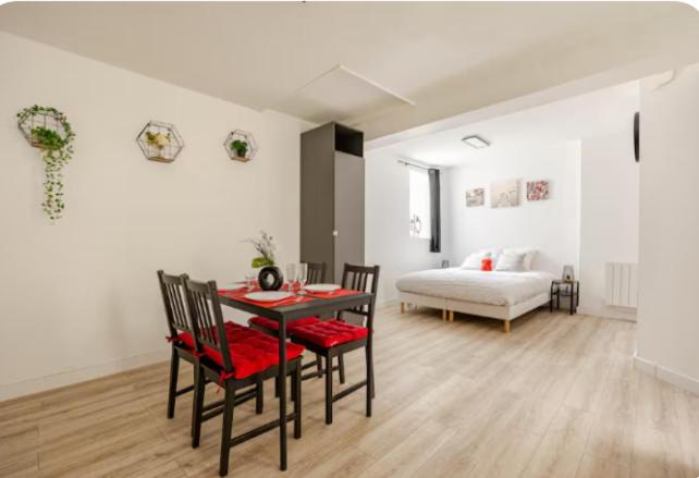 Appart au calme avec cour avec 1 siège massant! - Apartment mit 1 Schlafzimmer - 7