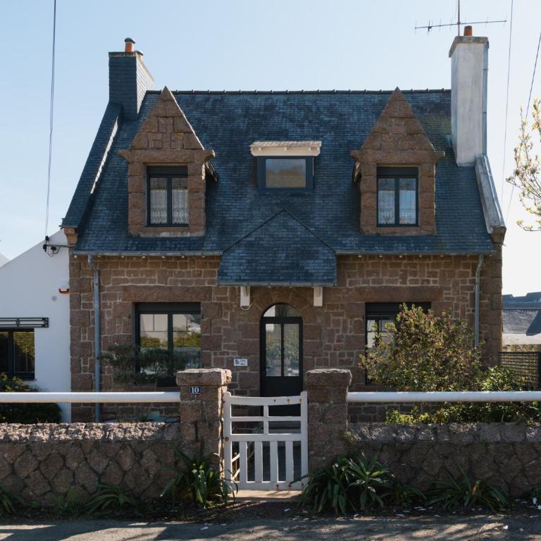 Villa Roz - Three-Bedroom House - 1