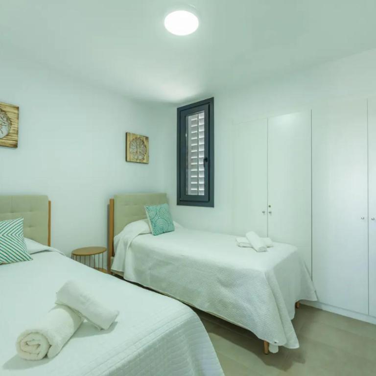 Dúplex Zahara de los Atunes, TORRE DE LA VELA - Three-Bedroom Apartment - 16