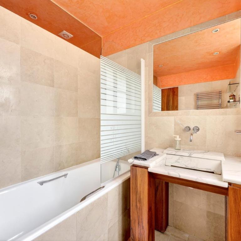 Quartier Arc de Triomphe 2 Bedroom Apartment with Netflix - Appartement 2 Chambres - 22