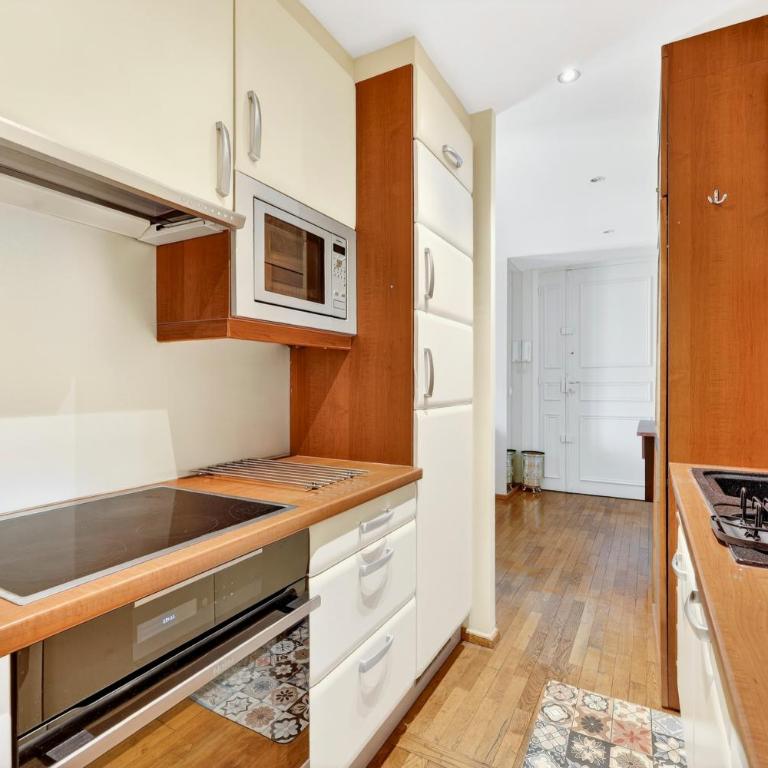 Quartier Arc de Triomphe 2 Bedroom Apartment with Netflix - Appartement 2 Chambres - 14