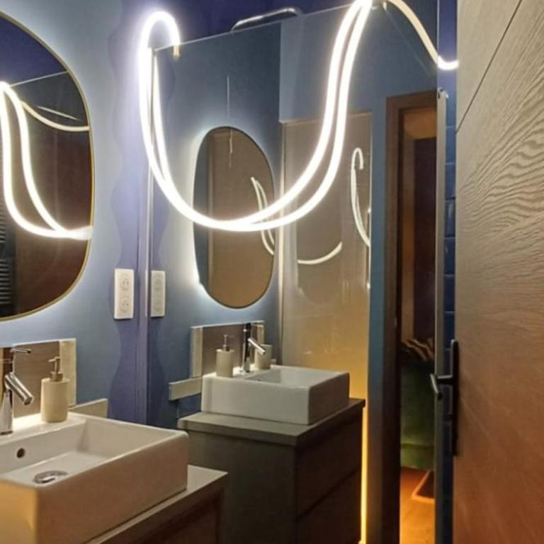Atelier de Mam'zelle et Kaïra SPA&MASSAGE&FITNESS - Chambre Double avec Toilettes Communes - 6