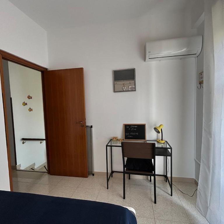 Ninni Mondello House-Terrace & Free Parking - Two-Bedroom House - 22