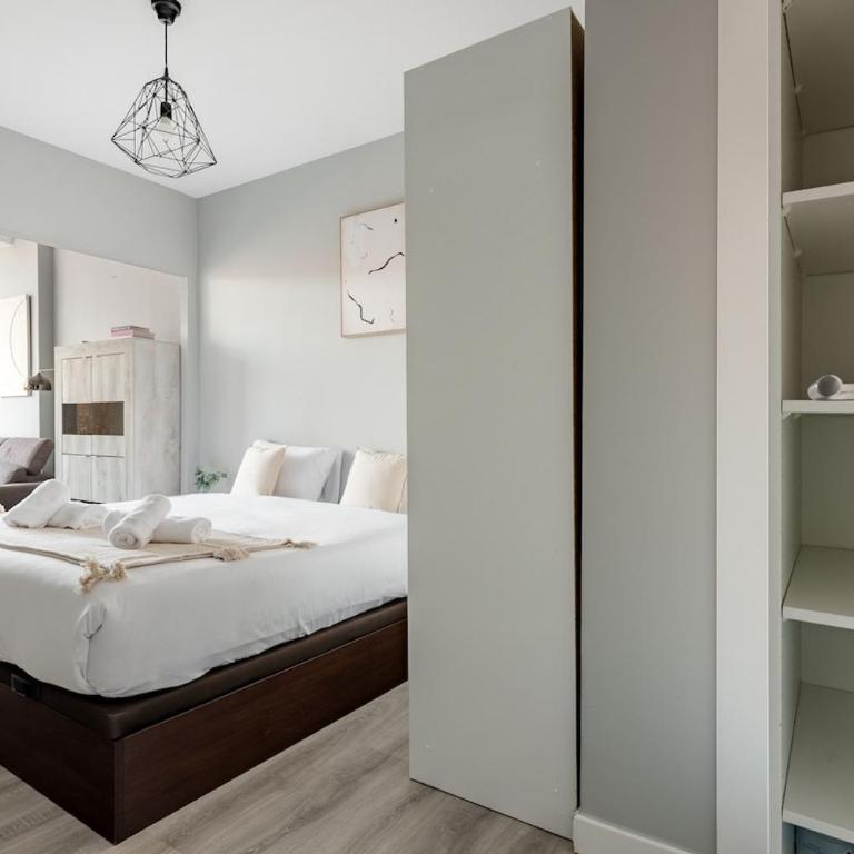 Apartamento con Vistas a Plaza de España - Apartamento de 1 dormitorio - 13