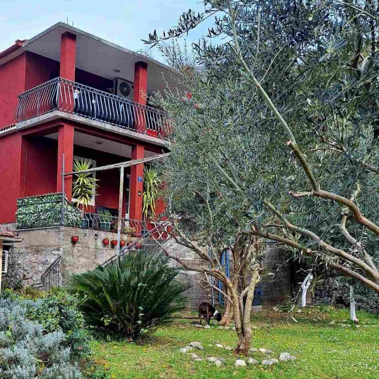 Red House Apartment - Two-Bedroom Apartment - 1