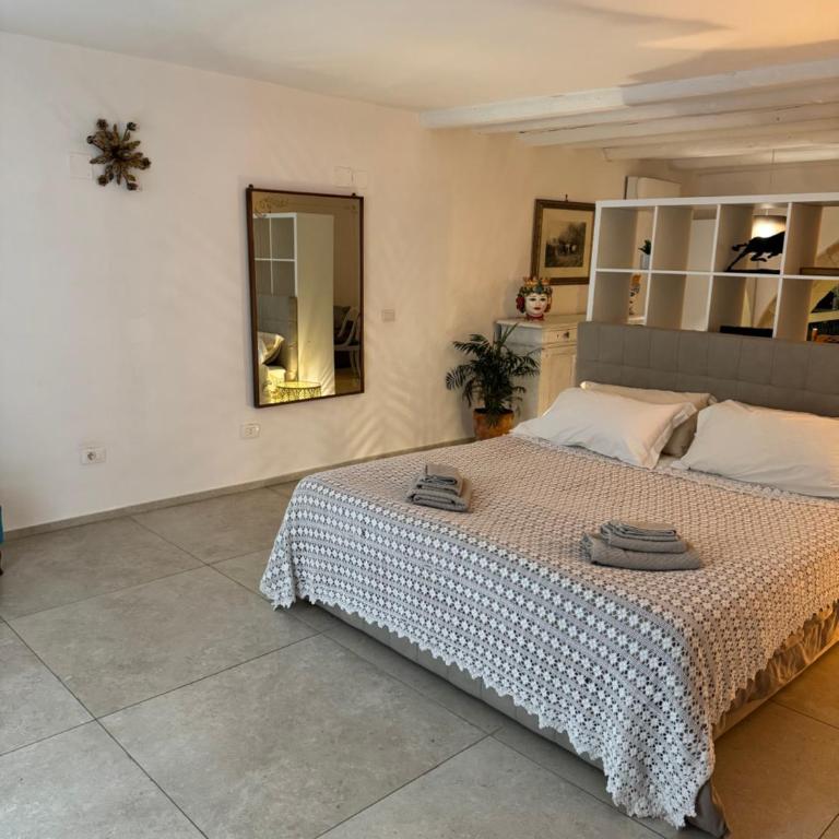 Ficupalas - Monolocale Superior con Balcone - 10