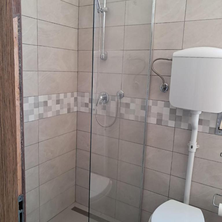 Expo Fiera Beach Jasmine - Camera Familiare con Bagno in Comune - 2