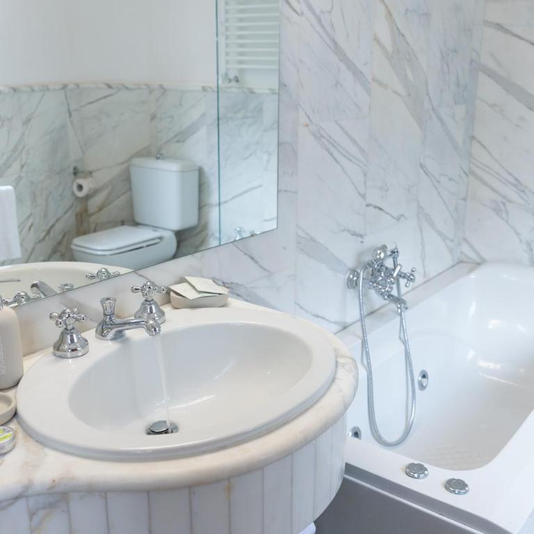 Notino Boutique Apartment - Three-Bedroom Apartment - 29