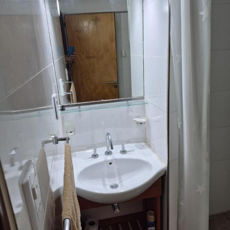 Dpto PLAZA SAENZ PEÑA CENTRICO 3 - One-Bedroom Apartment - 2